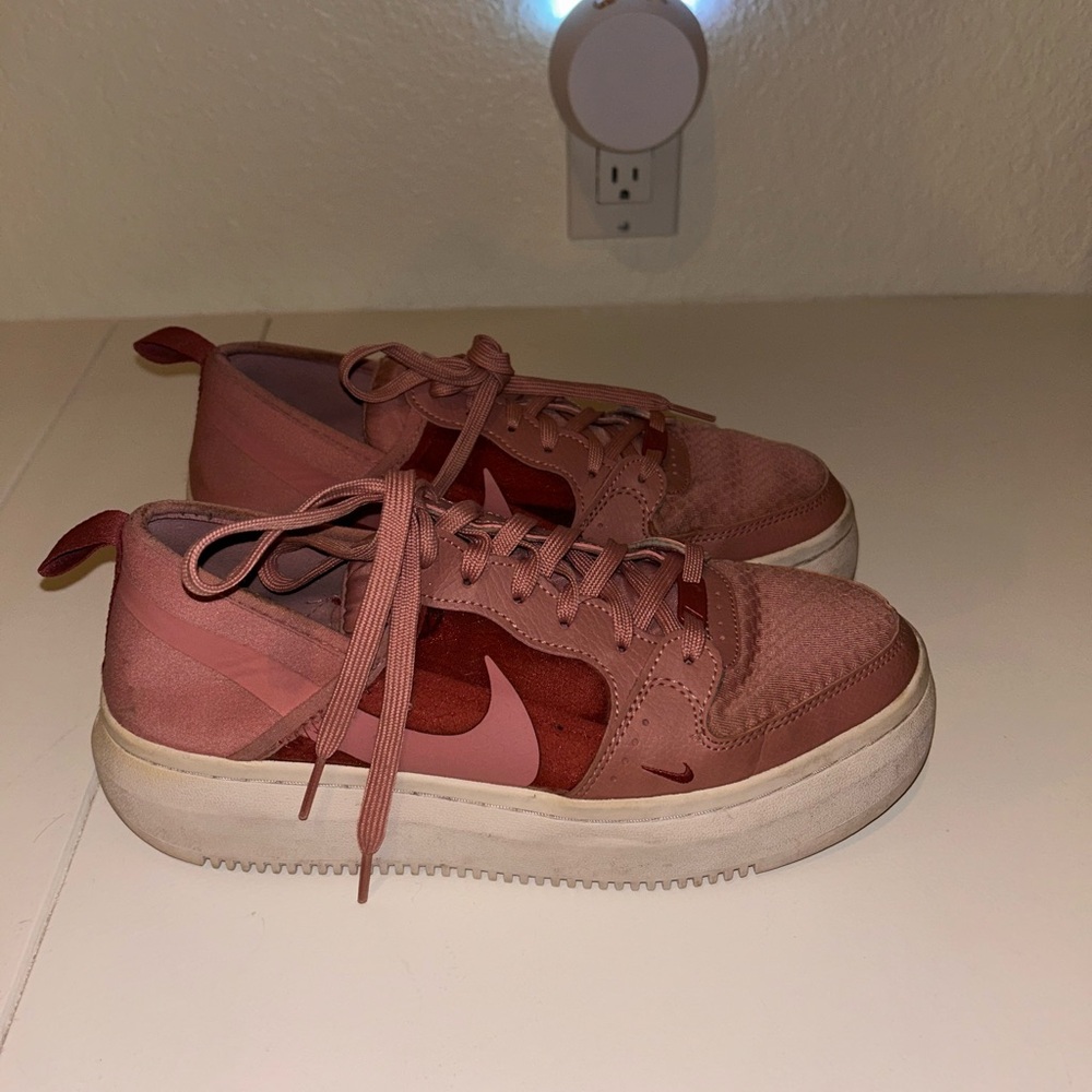 Nike Pink Sneakers